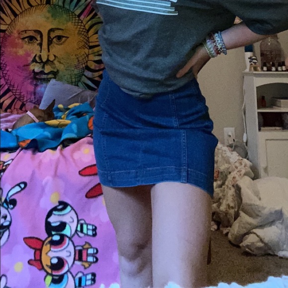 Denim skirt - Picture 2 of 3